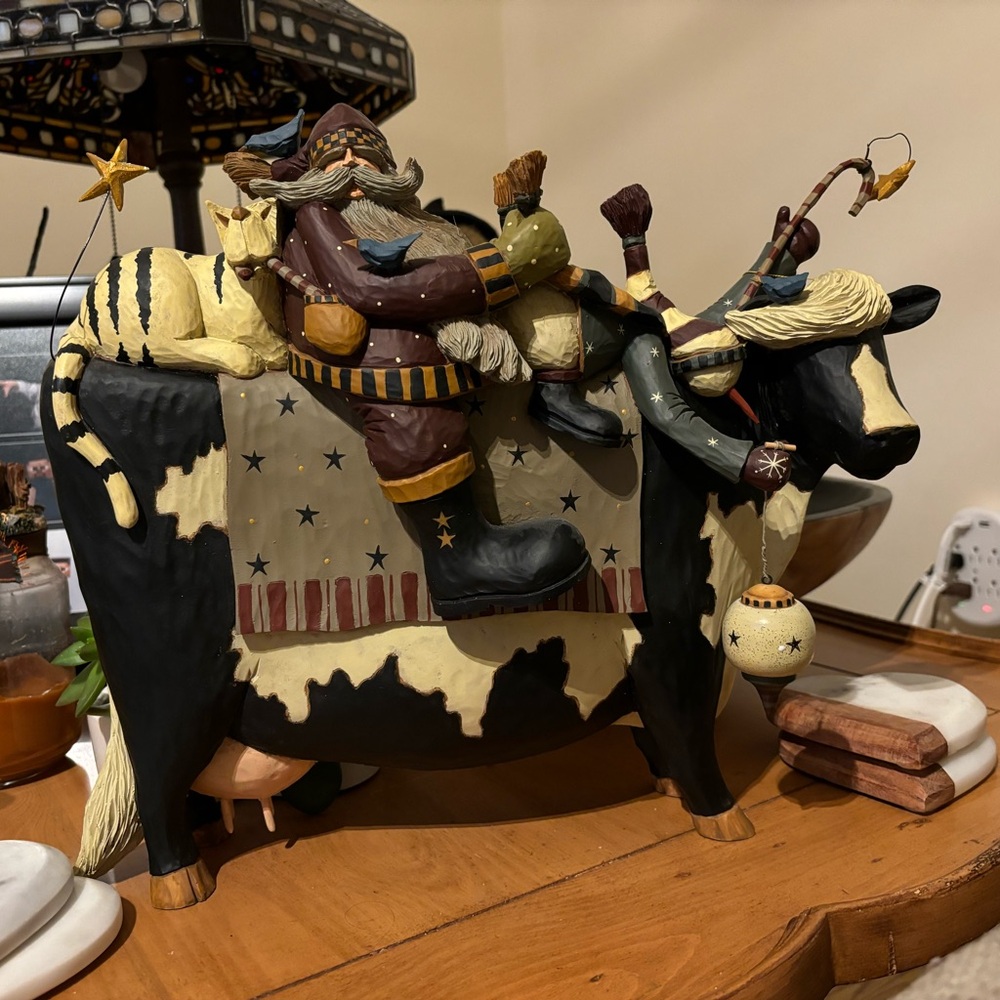 Williraye Studio WW2388 Hold on Tight LE 235/5000 Santa on Cow w/ Snowman & Cat